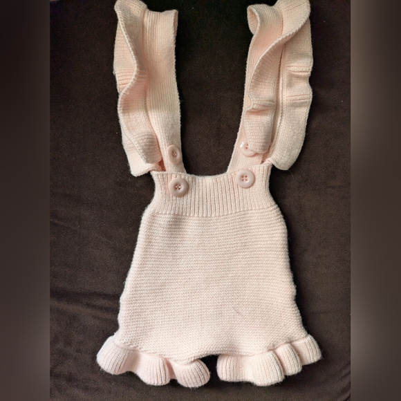 So'Dorable Pink Bloomer Overalls Photo Outfit with Fuzzy Booties - Picture 3 of 5